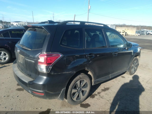 Subaru Forester Premium 2018 JF2SJAEC3JH419687 Image 5