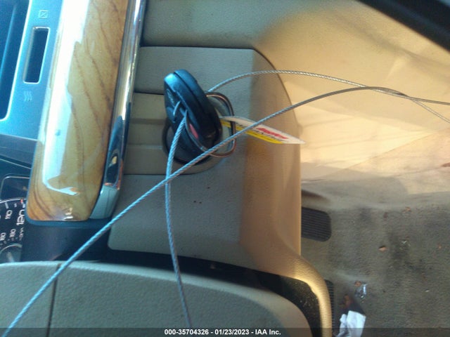 Lincoln MKS 2009 1LNHM93R09G618926 Image 3