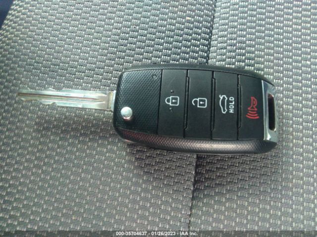 3KPFK4A79JE233973 KIA FORTE LX