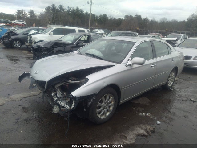 2002 LEXUS ES 300 VIN: JTHBF30GX20077384