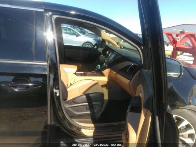 KNDMC5C10H6337822 KIA Sedona Sx