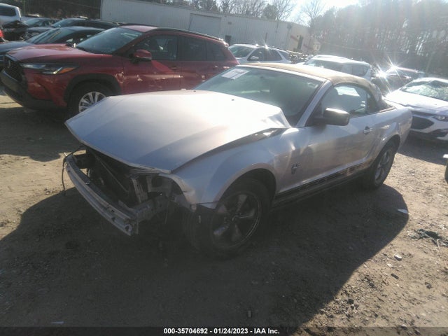 35704692 :رقم المزاد ، 1ZVHT84N395102601 vin ، 2009 Ford Mustang مزاد بيع