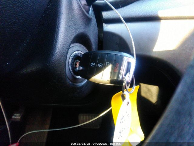KNDPM3ACXJ7379465 KIA Sportage Lx