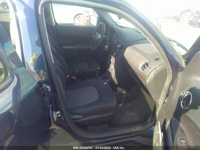 2011 CHEVROLET HHR LS VIN: 3GNBAEFW3BS584931