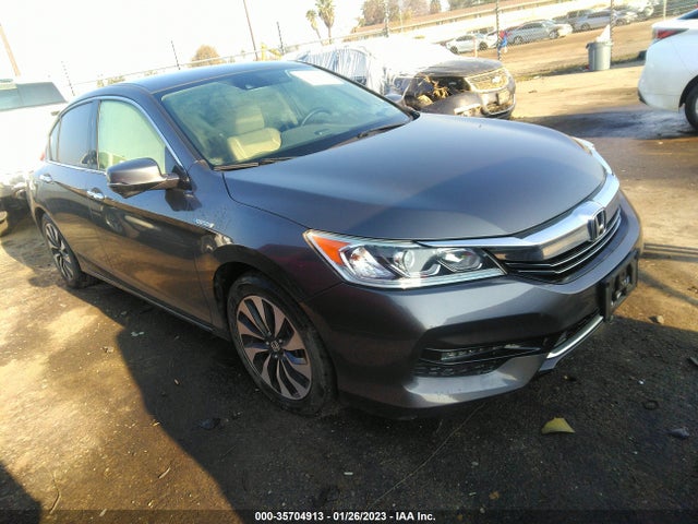 2017 Honda Accord, VIN: JHMCR6F37HC003235
