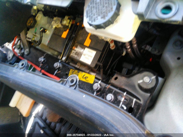 5YJYGDEF3LF037729 Tesla Model Y Long Range/performance