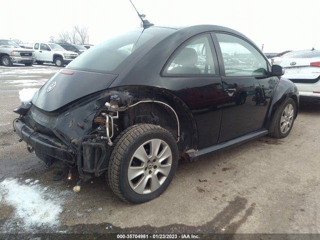 2009 VOLKSWAGEN NEW BEETLE COUPE S VIN: 3VWPW31C89M502527