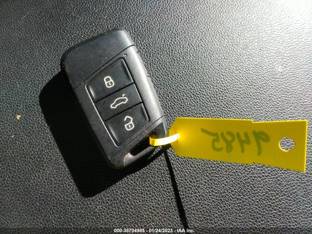 2020 Volkswagen Atlas, VIN: 1V24C2CA9LC225592