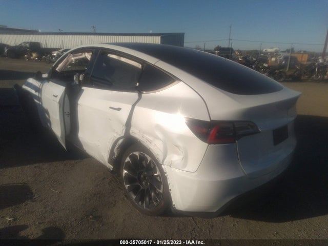 Tesla Model Y Long Range 2021 5YJYGDEE4MF095633 Image 3