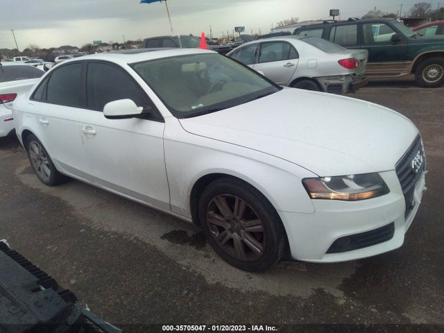 Audi A4 2.0t Premium 2011 WAUAFAFL9BN033348 Image 1