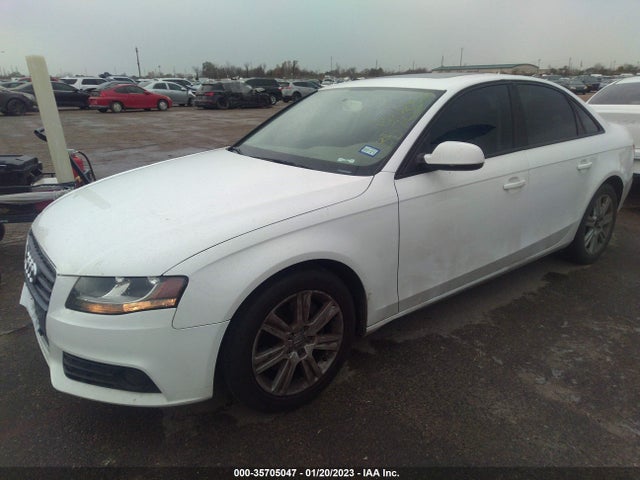 Audi A4 2.0t Premium 2011 WAUAFAFL9BN033348 Image 2