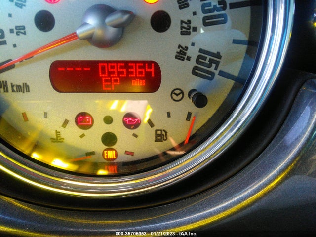 2008 MINI COOPER CONVERTIBLE VIN: WMWRF33578TG18246