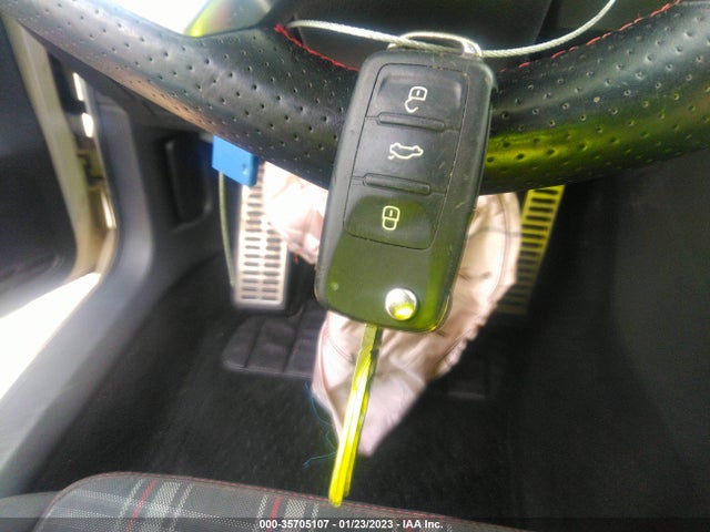 Volkswagen GTI 2013 WVWHD7AJ6DW082553 Image 11