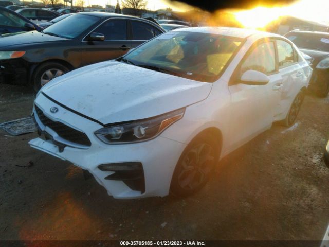 3KPF24AD6ME369908 KIA Forte Lxs