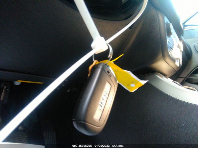 3C4NJCBB2JT466598 Jeep Compass Latitude