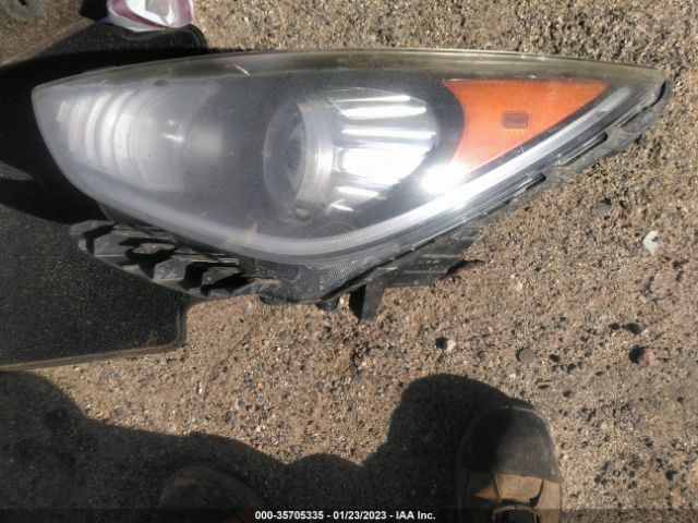 KNDCB3LC7H5085237 KIA NIRO LX