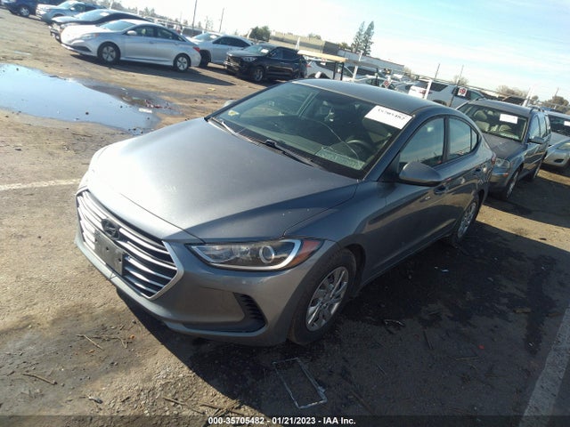 Hyundai ELANTRA SE 2018 KMHD74LF5JU610681 Image 2