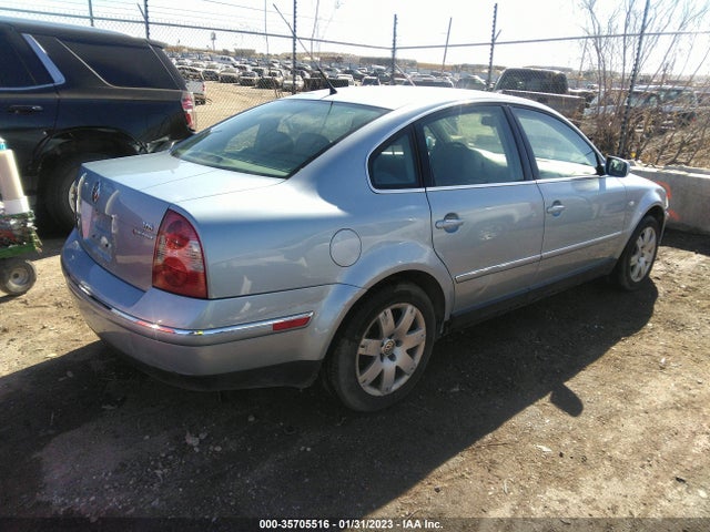 2003 VOLKSWAGEN PASSAT GLX VIN: WVWTH63B13P261218
