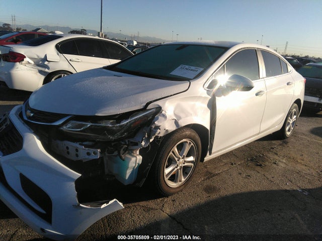 Chevrolet CRUZE LT 2017 1G1BE5SMXH7206218 Image 2