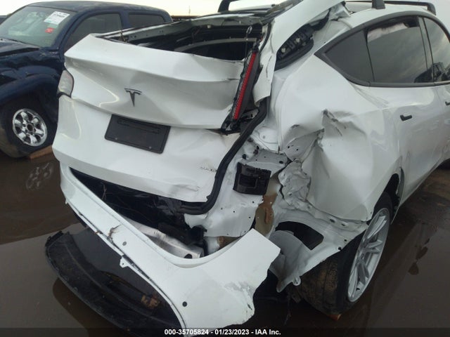 Tesla Model Y 2021 5YJYGDEE4MF273671 Image 7