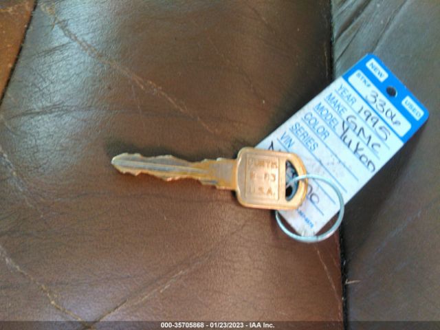 1GKEK13K7SJ752234 GMC Yukon