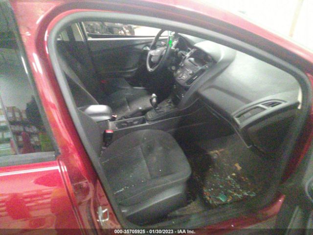 1FADP3F26GL207742 Ford FOCUS SE