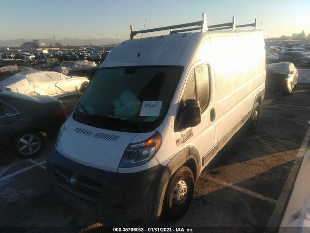 RAM Promaster Cargo Van 2016 3C6URVHG2GE114709 Image 2