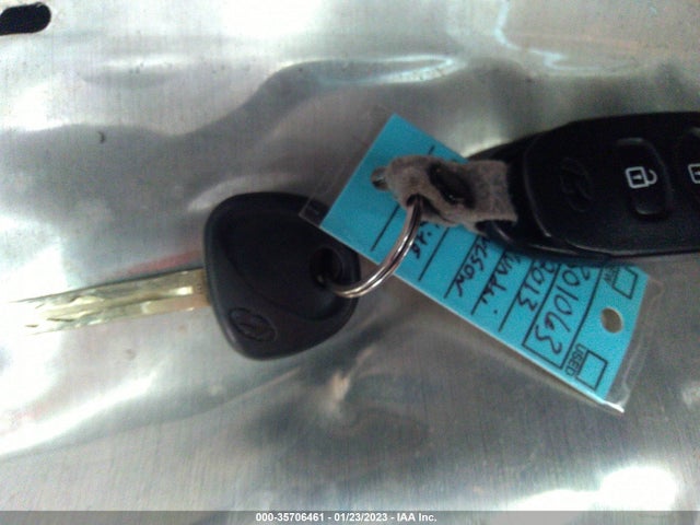 2013 HYUNDAI TUCSON GL VIN: KM8JT3AB4DU775117