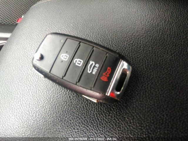 5XXGT4L30KG286145 KIA OPTIMA LX/S