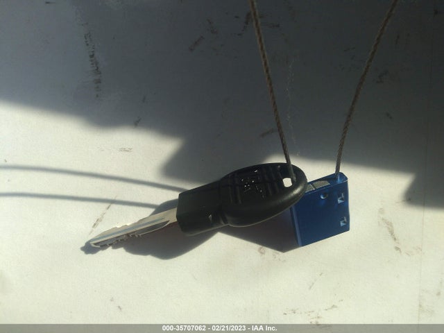 Chrysler 300 LX 2008 2C3KA43R78H230332 Image 3