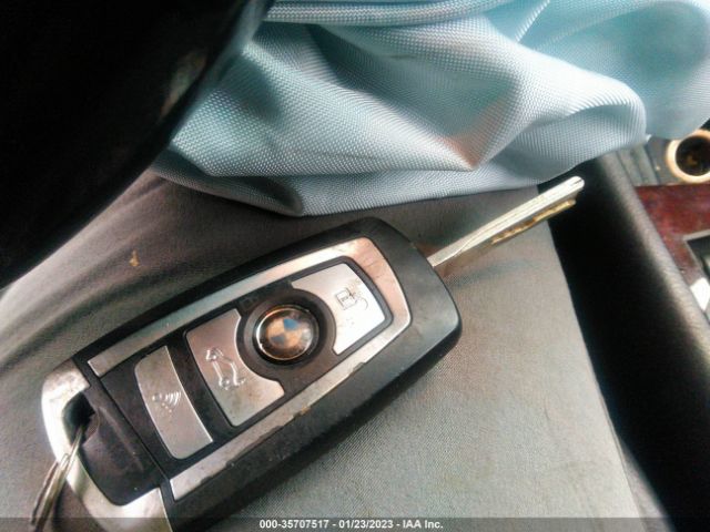 WBAEV33455KW16485 BMW 3 Series 325i