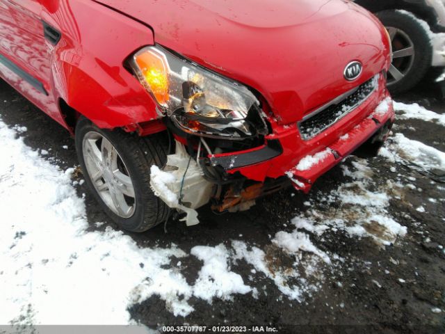 KNDJT2A29B7332357 KIA SOUL +