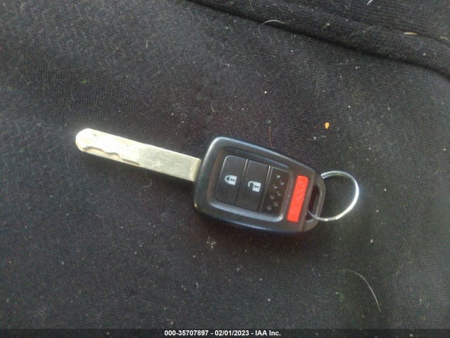 Honda FIT LX 2016 JHMGK5H58GX024889 Image 3