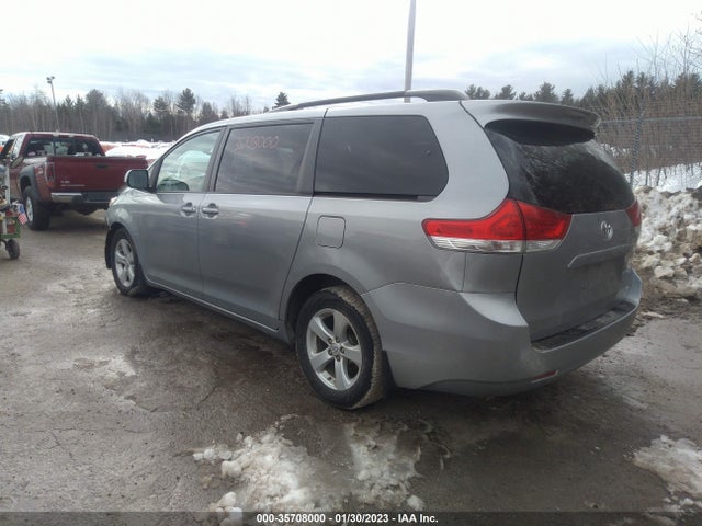 2014 TOYOTA SIENNA LE VIN: 5TDKK3DC0ES423027