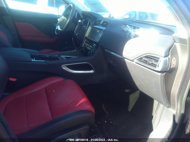2019 Jaguar F-PACE, VIN: SADCL2GX0KA357361