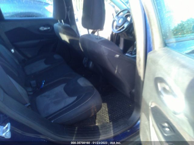 1C4PJLABXFW695607 Jeep Cherokee Sport
