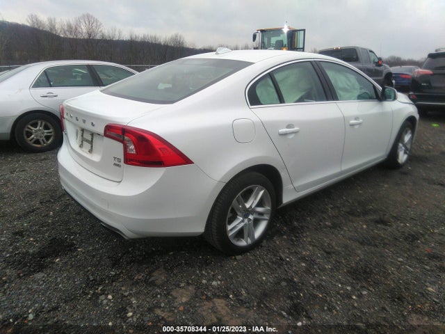 2014 Volvo S40, VIN: YV1612FH7E2288167