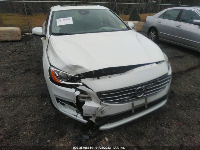 2014 Volvo S40, VIN: YV1612FH7E2288167