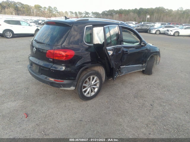 2017 Volkswagen Tiguan, VIN: WVGRV7AX1HK005085