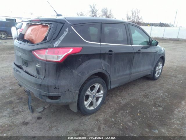 1FMCU9G92FUB40655 Ford ESCAPE SE