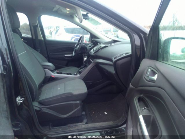 1FMCU9G92FUB40655 Ford ESCAPE SE