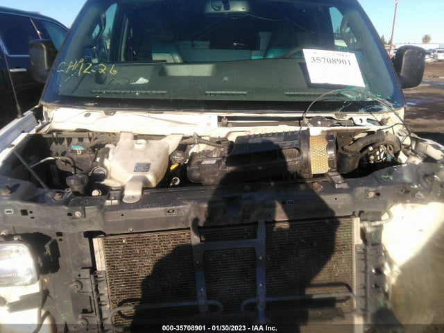 GMC SAVANA CARGO VAN 2017 1GTW7BFF2H1110373 Image 12
