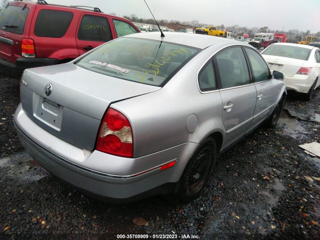 2002 VOLKSWAGEN PASSAT GLS VIN: WVWPD63BX2P356954