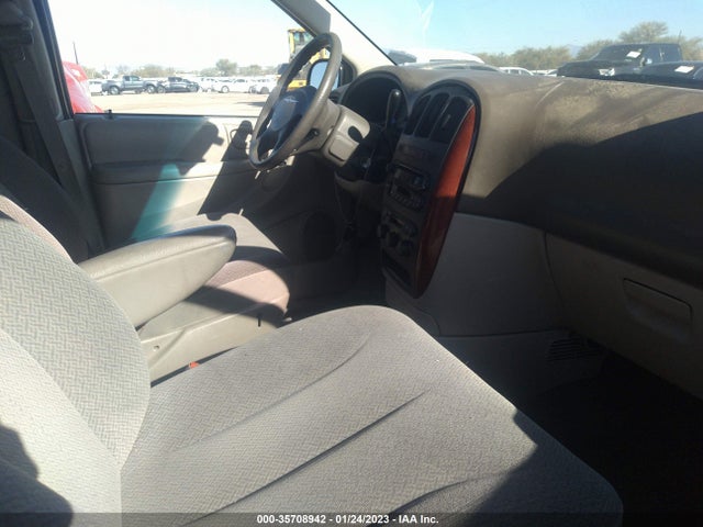 2005 CHRYSLER TOWN & COUNTRY LX VIN: 2C4GP44R25R309721