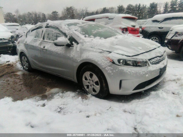 2018 KIA FORTE LX VIN: 3KPFK4A76JE233977