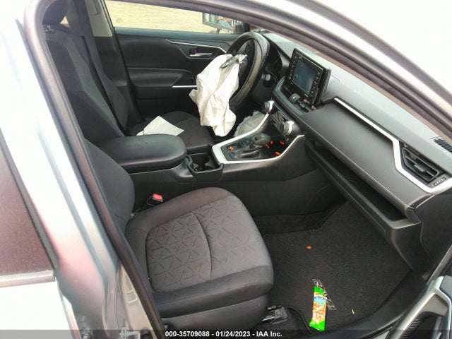 2020 TOYOTA RAV4 XLE VIN: 2T3W1RFVXLC046970
