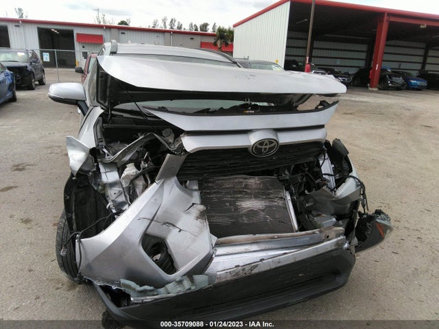 2020 TOYOTA RAV4 XLE VIN: 2T3W1RFVXLC046970