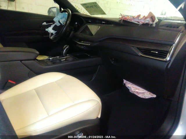 2019 Cadillac XT4, VIN: 1GYFZFR41KF124572