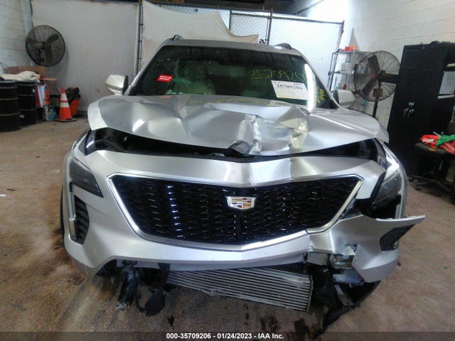 2019 Cadillac XT4, VIN: 1GYFZFR41KF124572