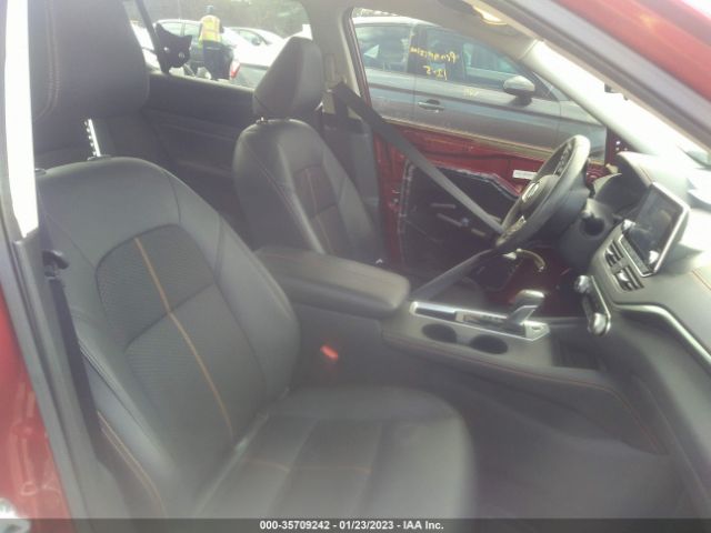 1N4AL4CVXMN369988 Nissan Altima 2.0 Sr
